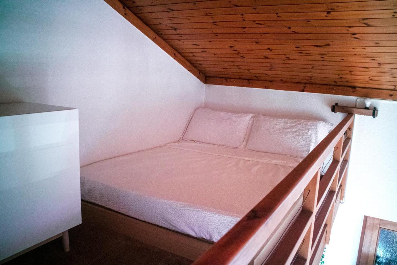 Wisteria House - Holiday Apartment Cadenazzo Екстериор снимка